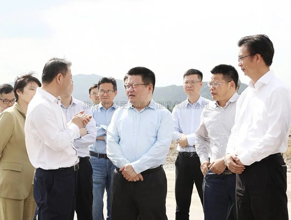 省農(nóng)業(yè)農(nóng)村廳黨組書記、廳長(zhǎng)王通林赴余杭調(diào)研高標(biāo)準(zhǔn)農(nóng)田項(xiàng)目